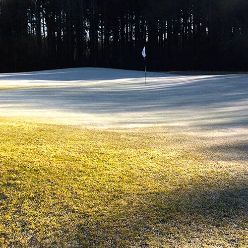 Raureif_Schloss_Egmating